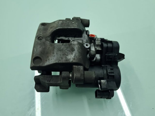 Zacisk hamulcowy tylny prawy A2054232098 MERCEDES