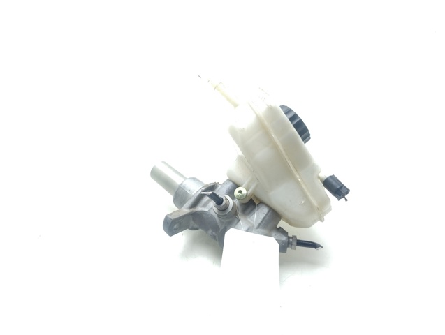 Zbiorniczek głównego cylindra hamulcowego (płynu hamulcowego) A2054300002 MERCEDES