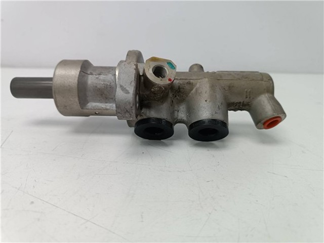 Zbiorniczek głównego cylindra hamulcowego (płynu hamulcowego) A2054300002 MERCEDES
