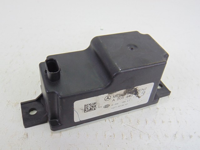 Przetwornica napięcia, uniwersalna A2054400073 MERCEDES