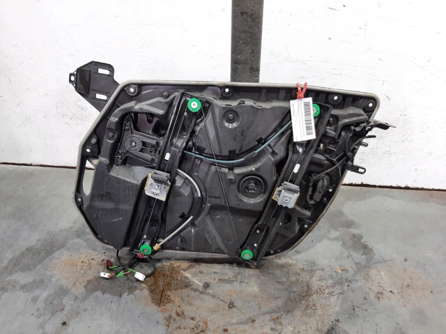 Mechanizm podnoszenia szyby drzwi przednich lewych A2057204923 MERCEDES