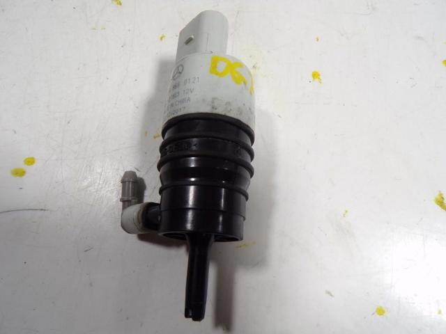 Pompka spryskiwacza szyby przedniej A2058660100 MERCEDES