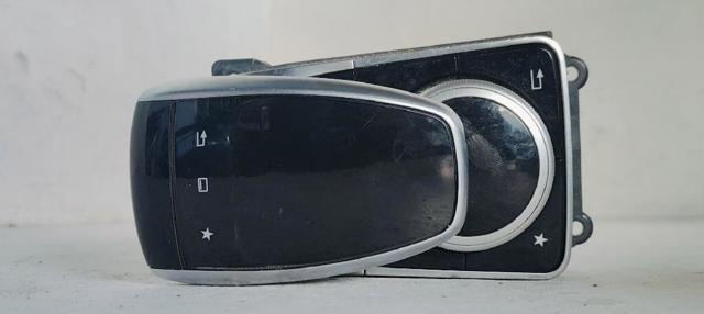 Blok przycisków na środkowej konsoli A2059006816 MERCEDES