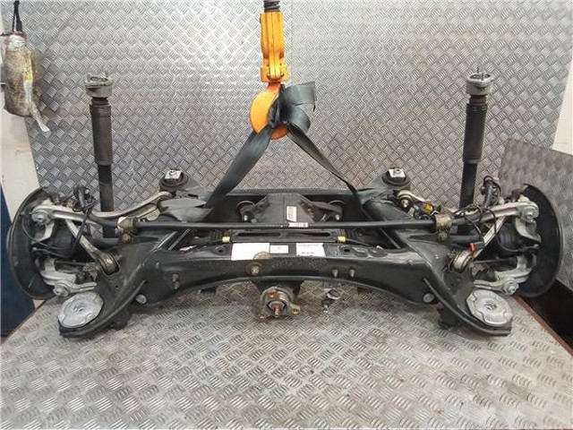 Korpus osi tylnej A2073509702 MERCEDES