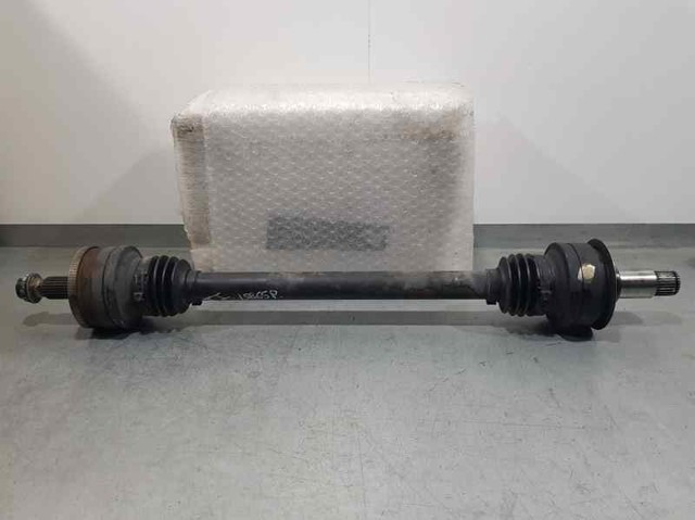 Półoś tylna A2093500410 MERCEDES