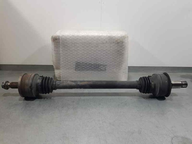 Półoś tylna A2093500410 MERCEDES