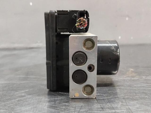 Sterownik ABS  hydrauliczny A2095451432 MERCEDES