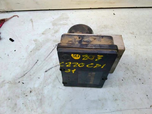 Sterownik ABS  hydrauliczny A2095451432 MERCEDES