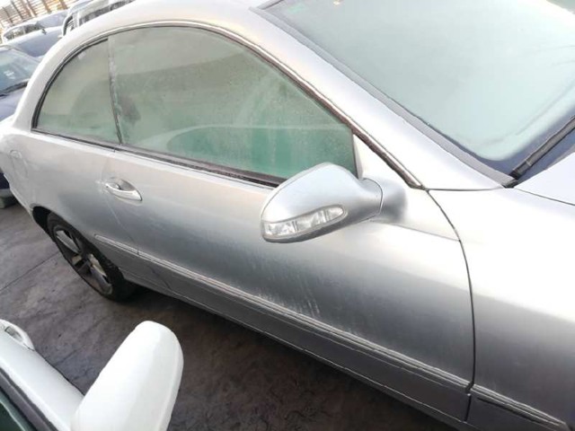 Drzwi przednie prawe A2097200205 MERCEDES