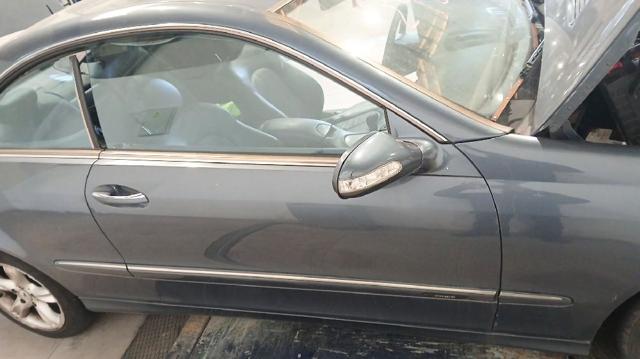 Drzwi przednie prawe A2097200205 MERCEDES