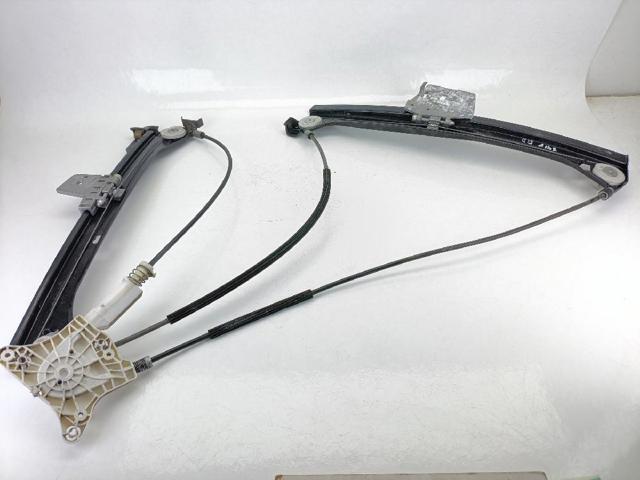 Mechanizm podnoszenia szyby drzwi przednich prawych A2097200446 MERCEDES