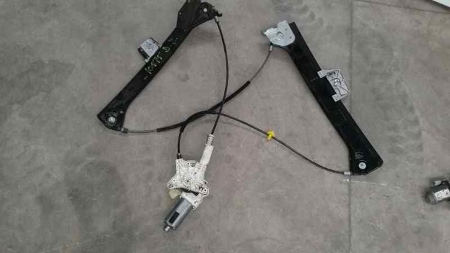 Mechanizm podnoszenia szyby drzwi przednich lewych A2097200746 MERCEDES