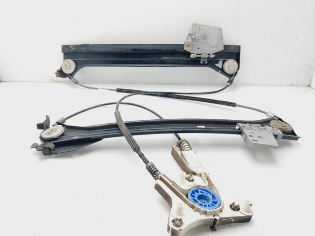 Mechanizm podnoszenia szyby drzwi przednich prawych A2097200846 MERCEDES