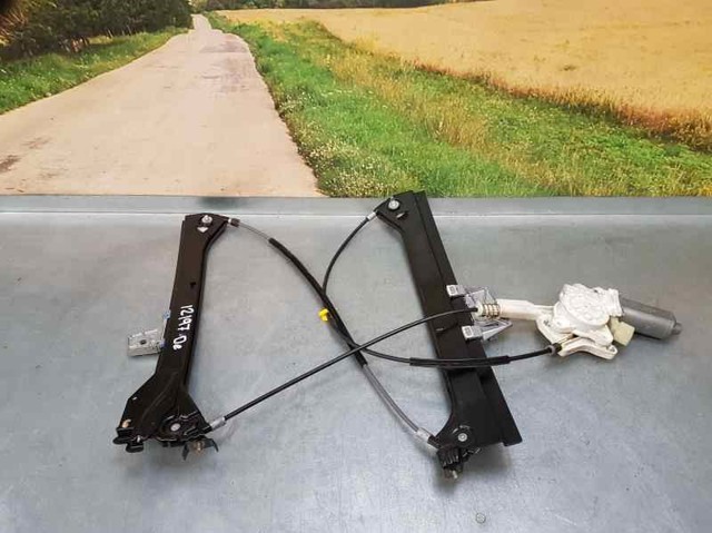 Mechanizm podnoszenia szyby drzwi przednich prawych A2097200846 MERCEDES