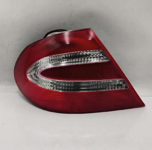 Kupić Lampa zespolona tylna lewa Mercedes CLK  C209 w dobrej cenie