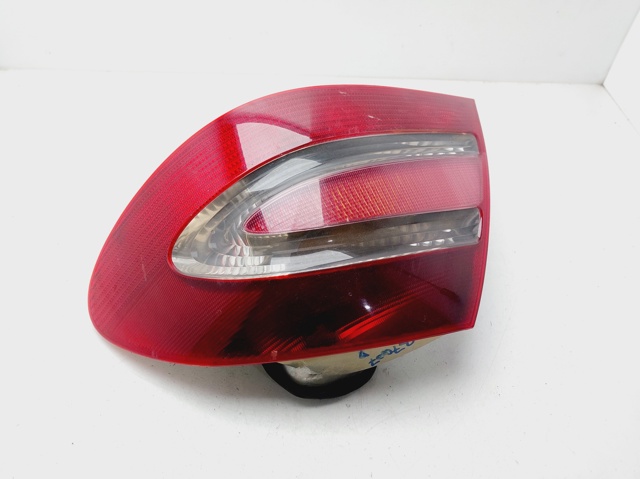 Lampa zespolona tylna prawa A2098200264 MERCEDES