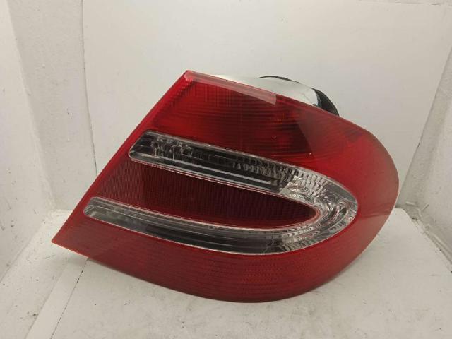 Lampa zespolona tylna prawa A2098200264 MERCEDES