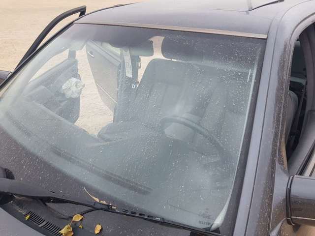 Przednia szyba Mercedes E