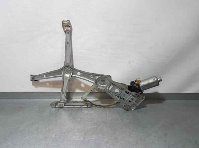 Mechanizm podnoszenia szyby drzwi przednich prawych A2107201246 MERCEDES