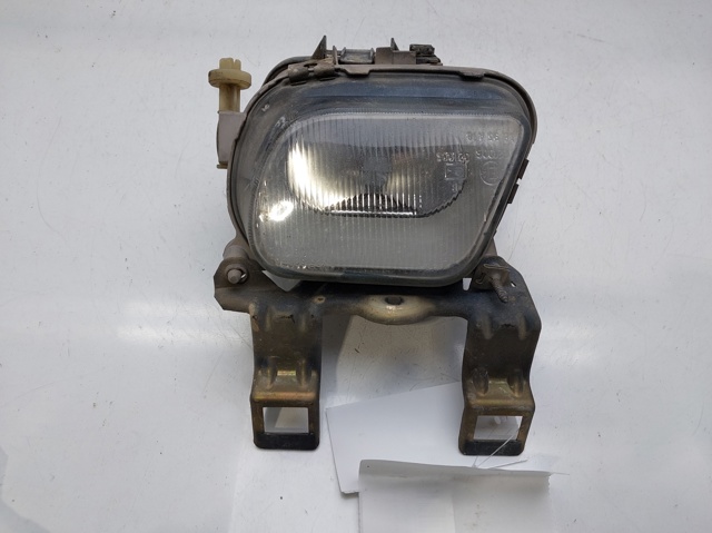 Lampa przeciwmgielna lewa A2108200156 MERCEDES