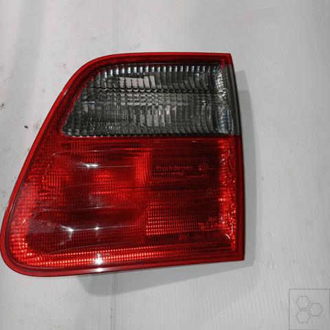Lampa zespolona tylna prawa wewnętrzna A2108204064 MERCEDES