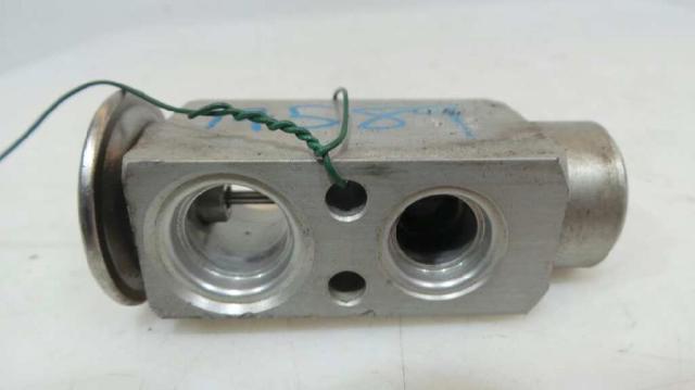 Zawór termostatyczny klimatyzacji A2108300084 MERCEDES