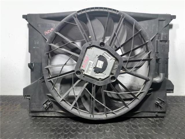 Dyfuzor chłodnicy, w komplecie z silnikiem i wirnikiem A2115000593 MERCEDES