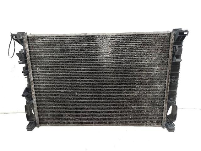 Chłodnica silnika A2115001302 MERCEDES