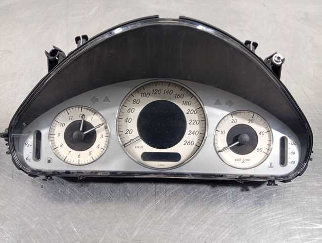 Deska rozdzielcza A2115408947 MERCEDES
