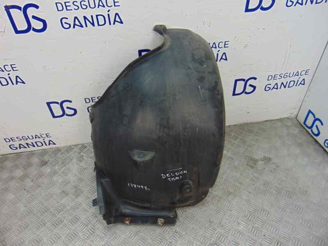 Nadkole błotnika przedniego prawe tylne A2116981430 MERCEDES