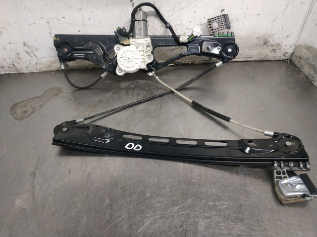 Mechanizm podnoszenia szyby drzwi przednich prawych A2117200246 MERCEDES