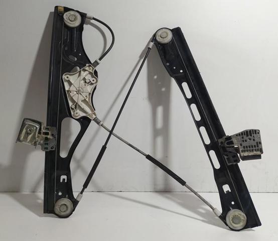 Mechanizm podnoszenia szyby drzwi przednich prawych A2117200246 MERCEDES