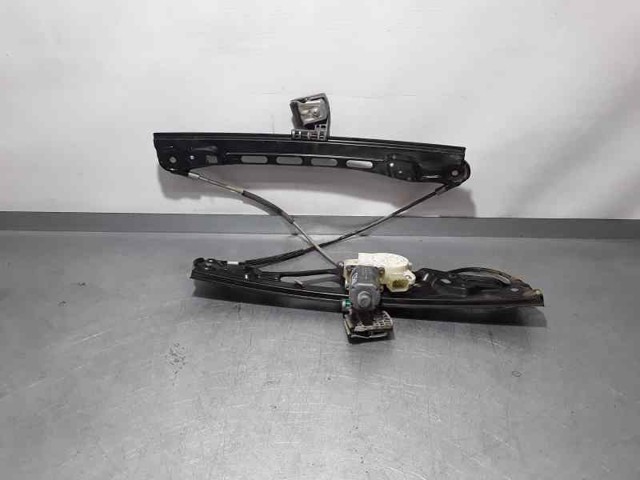 Mechanizm podnoszenia szyby drzwi przednich prawych A2117200446 MERCEDES