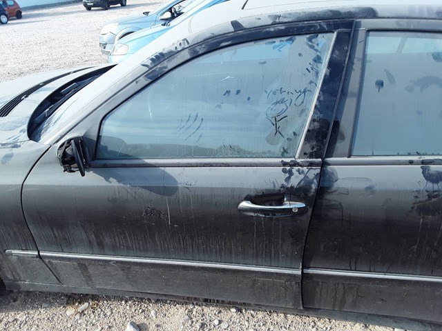 Drzwi przednie lewe A2117201305 MERCEDES
