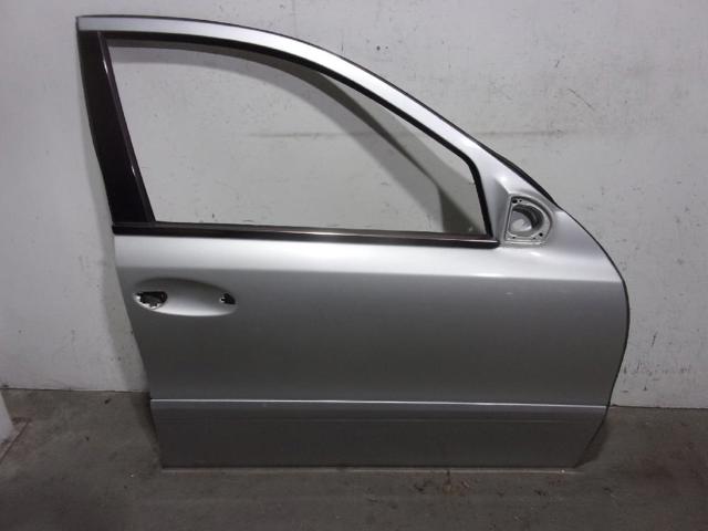Drzwi przednie prawe A2117201405 MERCEDES