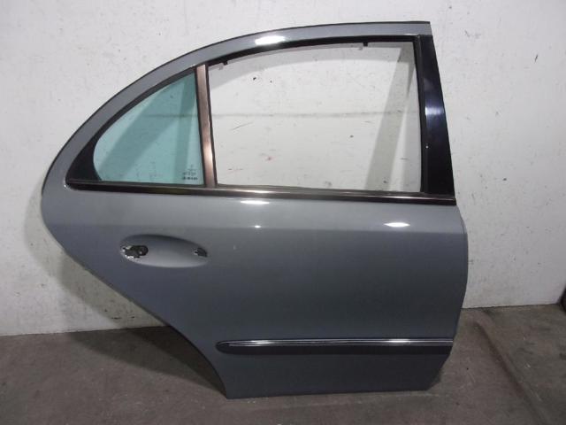 Drzwi tylne prawe A2117300205 MERCEDES