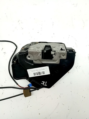 Zamek drzwi tylnych lewych A2117300535 MERCEDES