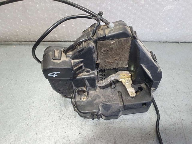 Zamek drzwi tylnych lewych A2117300535 MERCEDES