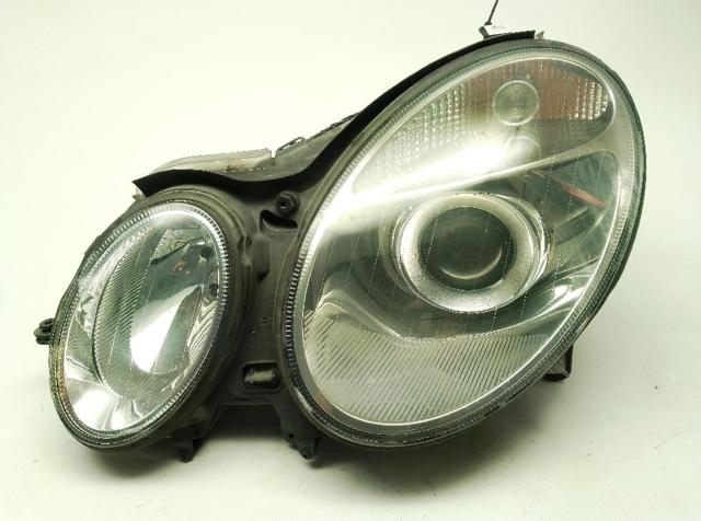 Reflektor lewy A2118200161 MERCEDES
