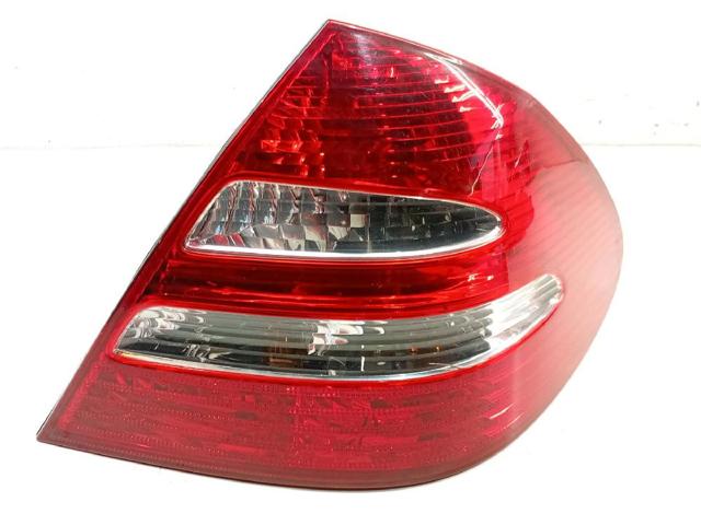  Mercedes E  (W211)
