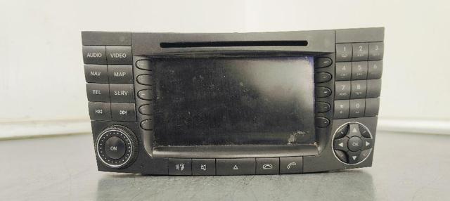 Radioodtwarzacz (radio AM/FM) A2118202897 MERCEDES