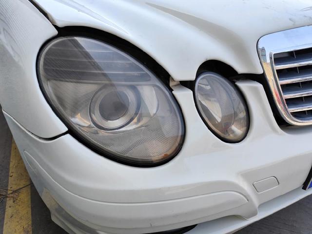 Reflektor prawy A211820306164 MERCEDES