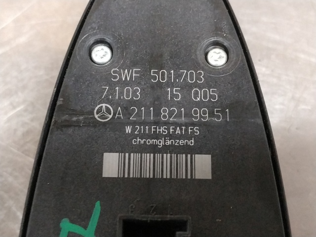 Panel przyciskowy sterowania podnośnikiem szyby przedni lewy A2118219951 MERCEDES