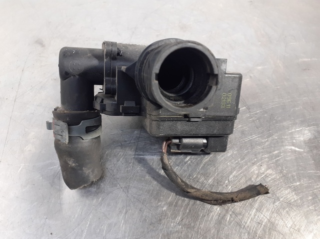 Zawór nagrzewnicy (ogrzewacza) A2118320584 MERCEDES