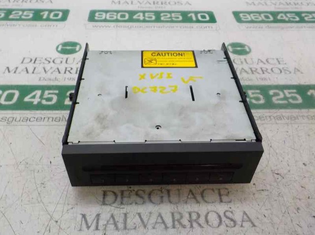 Radioodtwarzacz (radio AM/FM) A2118703889 MERCEDES