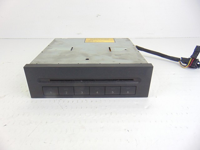 Radioodtwarzacz (radio AM/FM) A2118705390 MERCEDES