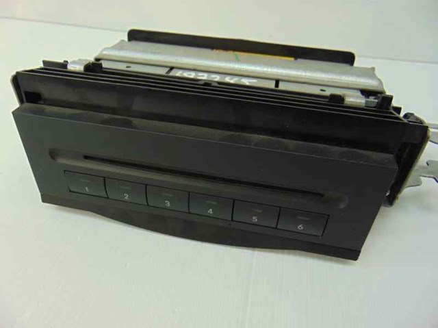 Radioodtwarzacz (radio AM/FM) A2118706189 MERCEDES