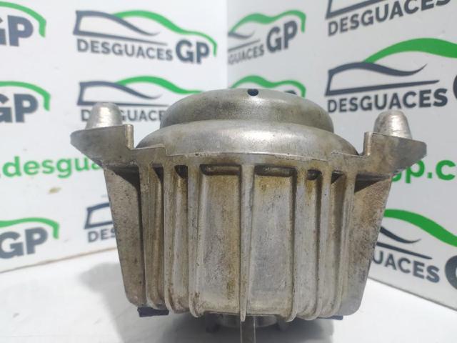 Poduszka (podpora) silnika lewa A2122401417 MERCEDES