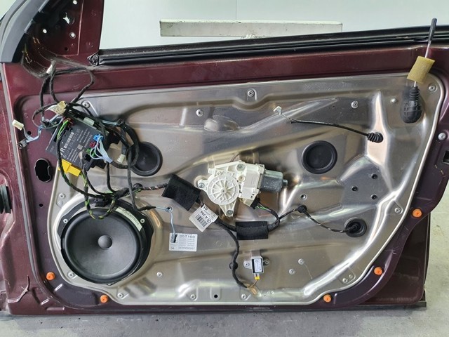 Mechanizm podnoszenia szyby drzwi przednich prawych A2127201679 MERCEDES