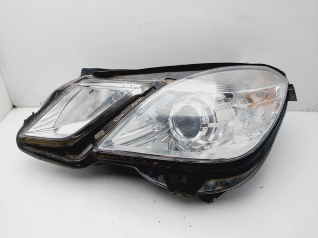 Reflektor lewy A2128208161 MERCEDES